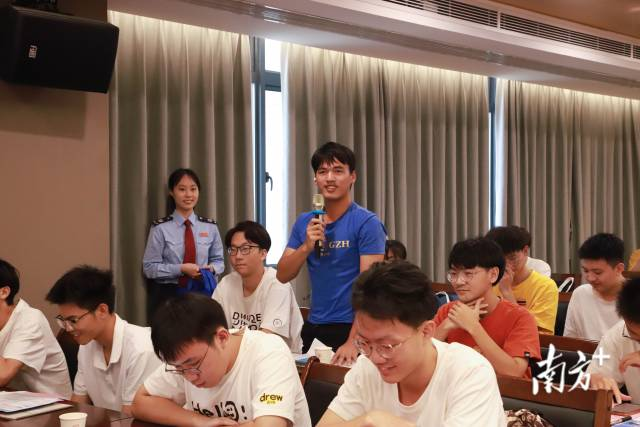 1697770880416388.png 南方+:揭阳:税务宣讲进校园,为大学生就业创业添翼筑梦1.png