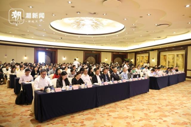 全国健康养老行业产教融合共同体成立大会在甬举行.jpeg