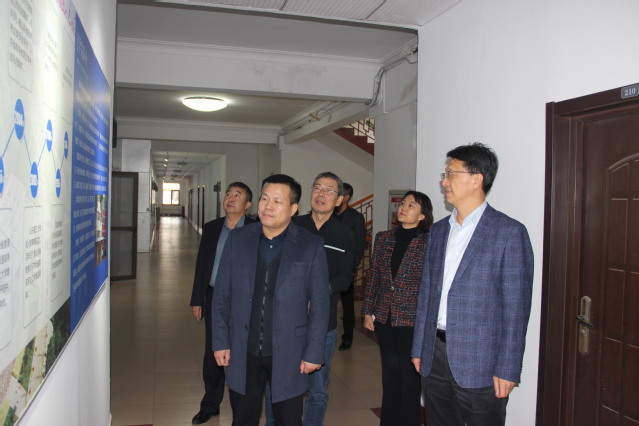 山东工商学院副校长李希亮一行来校考察交流1.jpg
