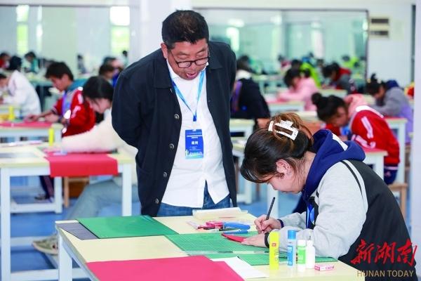 以“技能之桨”扬“生命之帆”——聚焦我省首届残疾学生职业技能大赛暨展能节活动4.jpeg