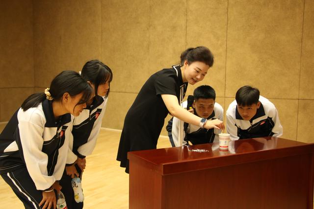 沪滇职教联盟招生7年来，近9000名滇西学子实现“看看外面世界有多大”的梦想.jpeg