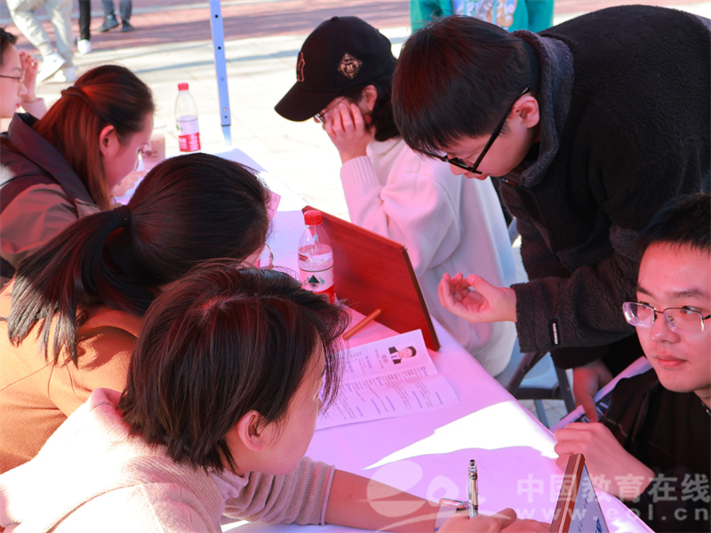 中国计量大学现代科技学院举办2023年秋季校园综合招聘会10.jpg