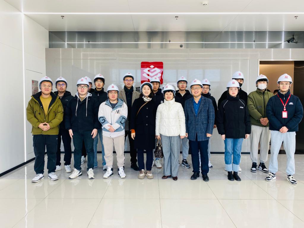 访企拓岗促就业——机电学院走进“高测股份”“科捷智能” 精准推荐毕业生1.jpg