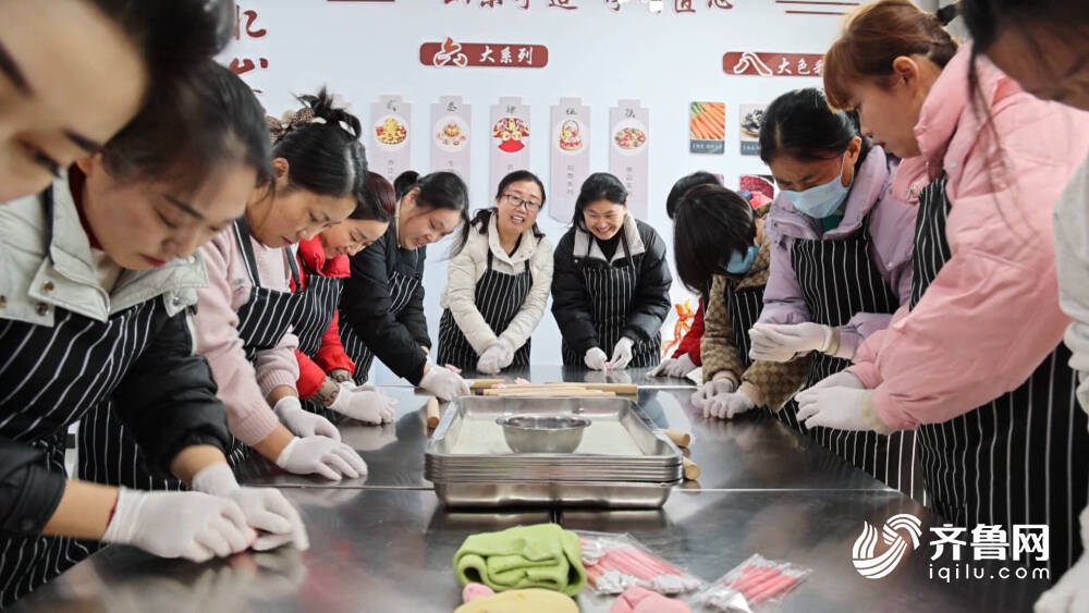 枣庄山亭开展“花馍”技艺培训 提高群众灵活就业能力2.jpeg