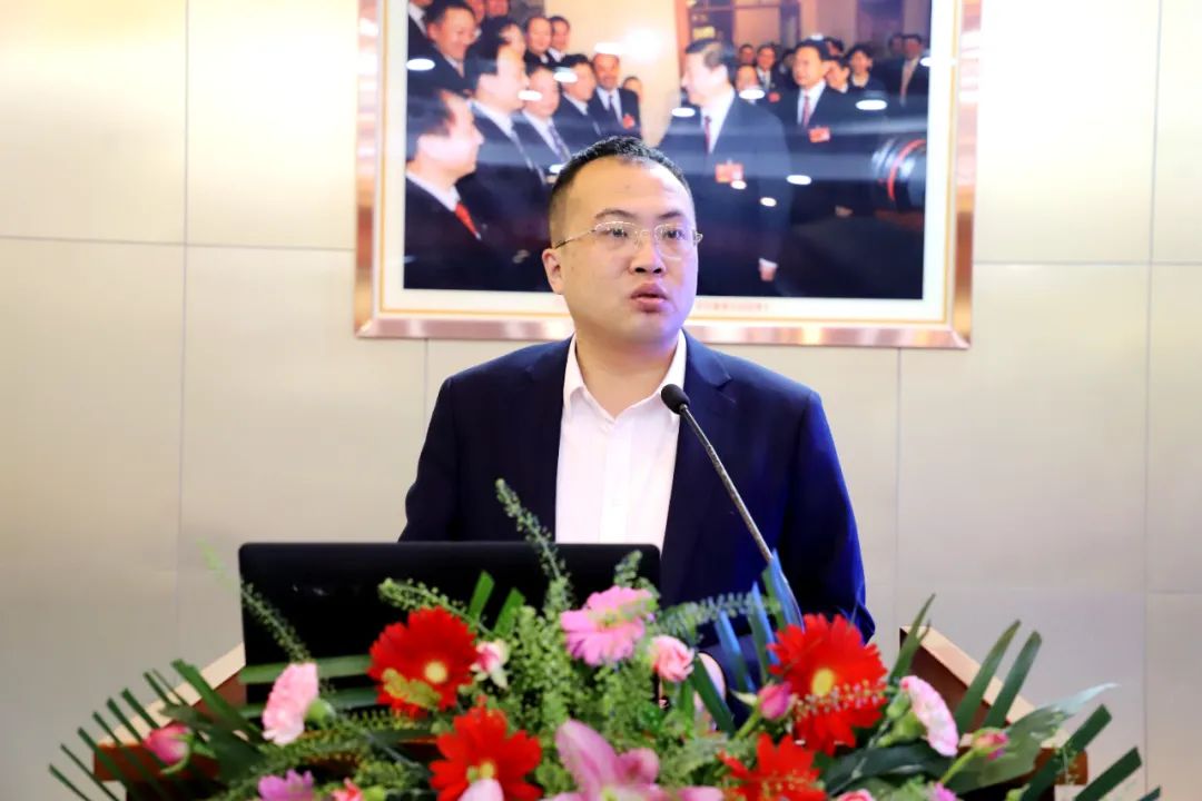 1701669621905600.jpg 数智商科建设与产教融合发展论坛在陕西国际商贸学院成功举行4.jpg