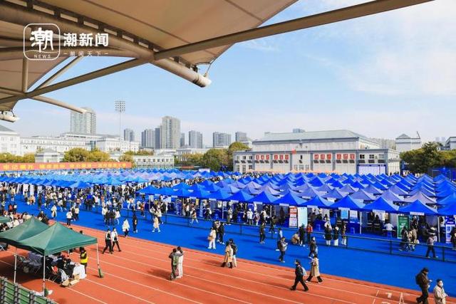 火爆！浙江中医药大学招聘会吸引5500余名毕业生参加5.jpeg