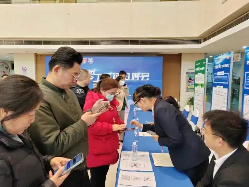 即时快招！奉贤区首场零工专场招聘会成功举行7.jpg