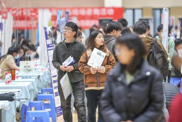 1702611608910343.jpeg 浙江工业大学:落实暖心就业服务育人,赋能学生职业发展1.jpeg