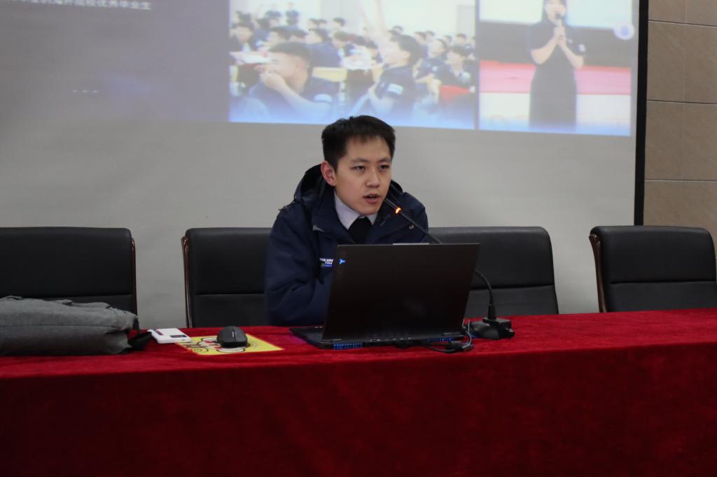 山东科技大学计算机学院开展就业技能提升培训会.jpg