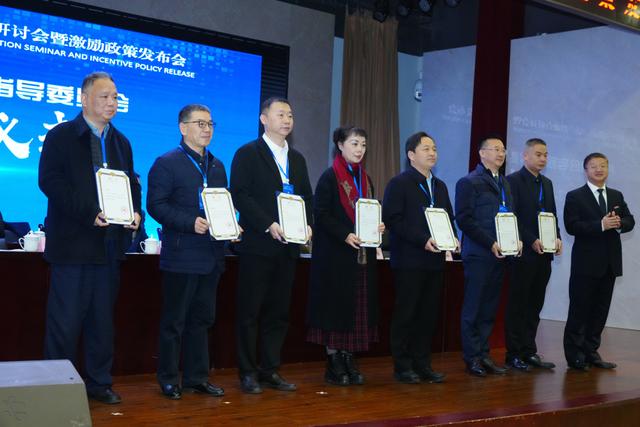 学生参与项目可置换学分 这所高校出台10条措施促产教融合1.jpeg