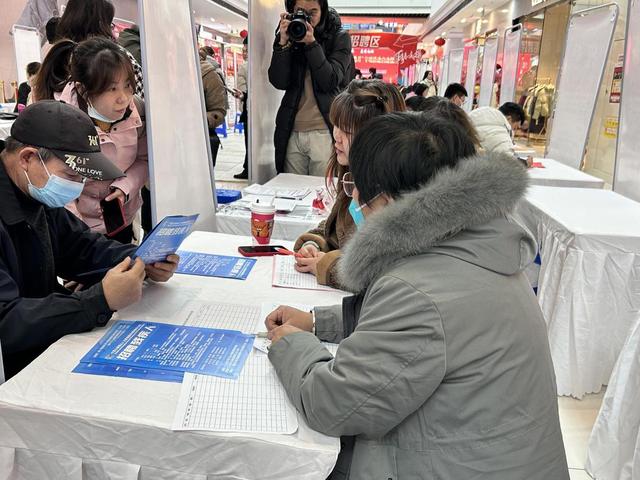 宁夏启动2024年“就业援助月”专项服务4.jpeg