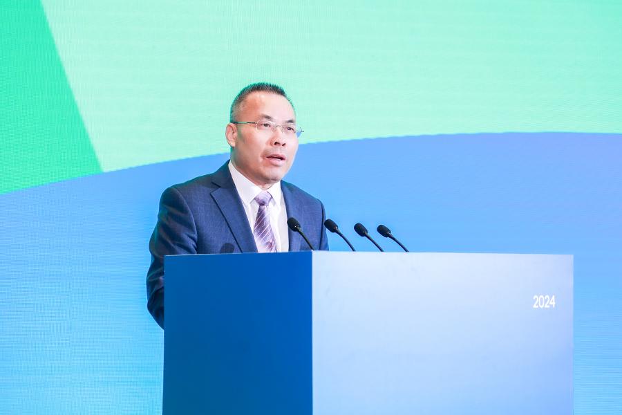 1705973690438713.jpeg 首届城市新能源高峰论坛开幕 主题:低碳引领 规划先行 产教融合 共创未来1.jpeg