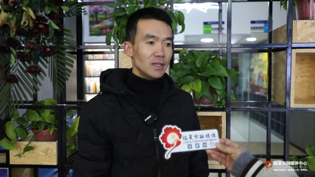 临夏州“迎新春 惠民生”家政促消费活动暨“临夏市零工市场”揭牌启动仪式在临夏市举行9.jpg