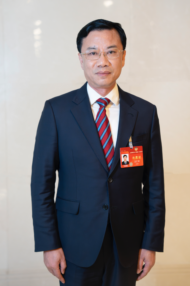 全国政协委员王仁祥：统筹推进职业教育与普通教育协调发展.png