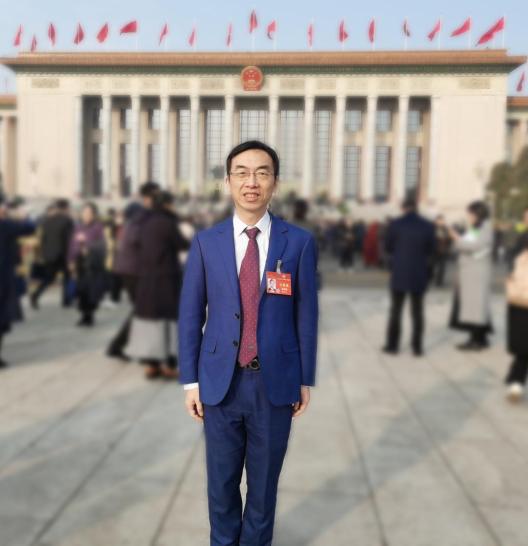 樊春海：尽早开启职业教育启蒙，推进“三教”协同创新.jpg