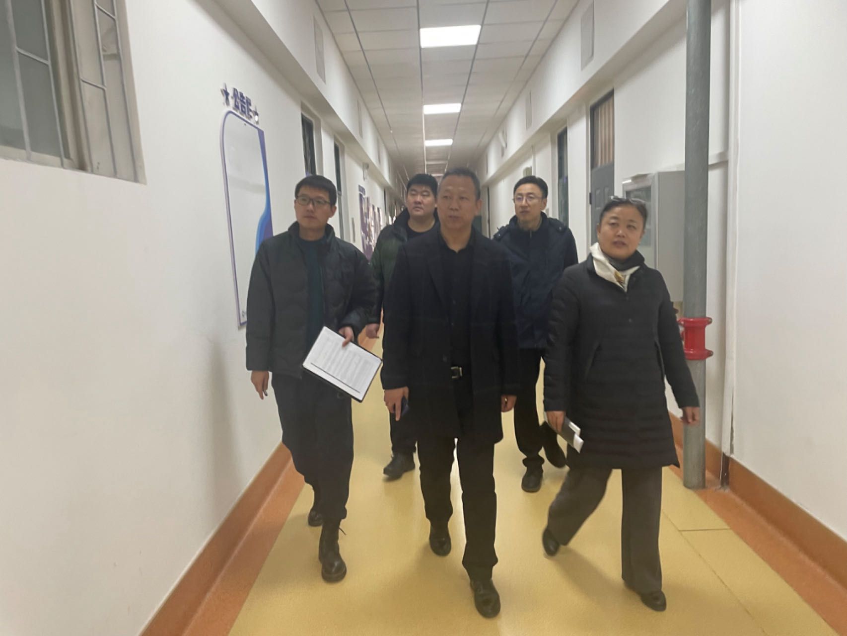 东北大学继续教育学院召开2024年安全工作布置会3.jpg