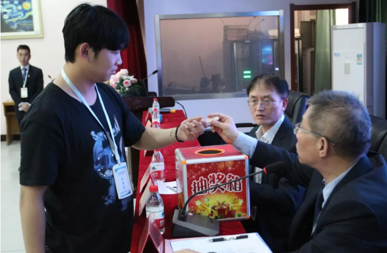 1711939170103521.png 2024年陕西省职业院校技能大赛(中职组)物联网应用与服务赛项在灞桥区职业教育中心顺利进行8.png