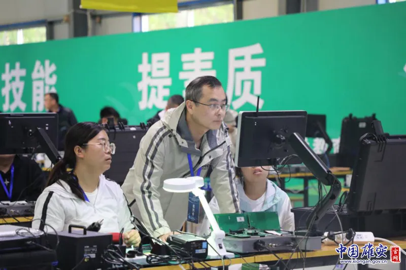 2024河北省职业院校技能大赛（中职组）“数字产品检测与维护”赛项在雄安举办1.jpg